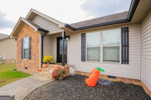119 Mallard Ln, Lafayette, GA 30728-2189