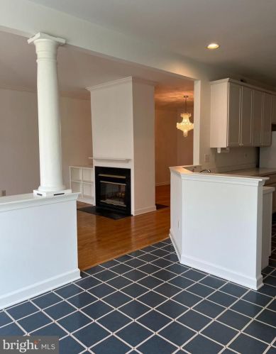 12 Wilkinson Way, Princeton NJ  08540-7362 exterior