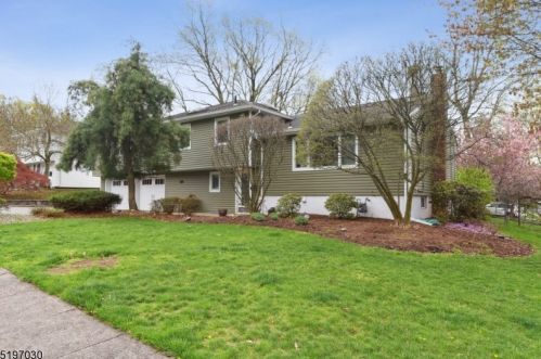 84 Crystal Ave, Town Center, NJ 07052-3566
