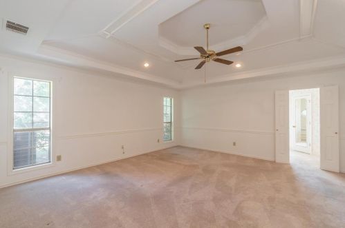 2102 Antibes Dr, Carrollton TX 75006-4327 exterior