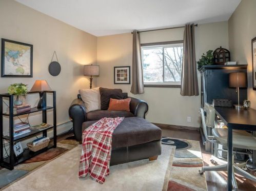 1481 19th Ave, Saint Paul MN  55112-5544 exterior