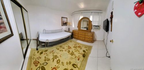 1530 Piikea St, Honolulu HI  96818-1841 exterior