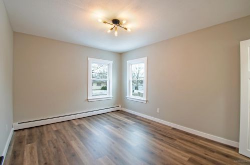 327 Pleasant St, Lewiston ME  04240-4534 exterior