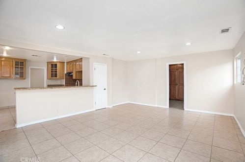 3139 Tyler Ave, Anaheim CA  92801-6039 exterior