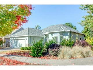 2759 Holiday Ln, Newberg, OR 97132-6061