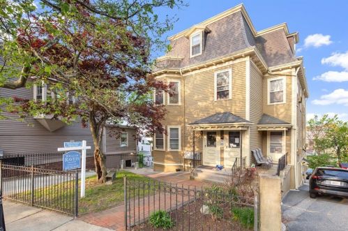 302 Benefit St, Providence, RI 02903-2900