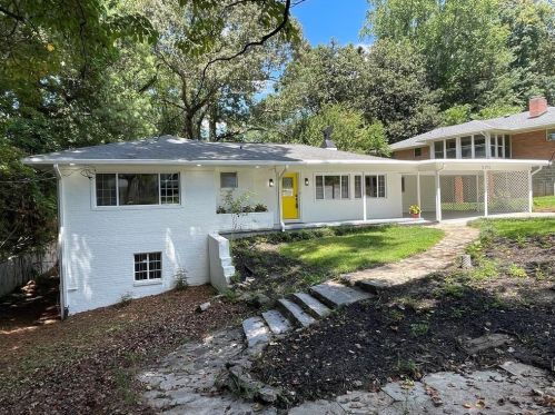 3172 Briarcliff Rd, Atlanta GA  30329-2603 exterior