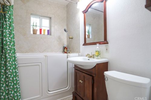 925 Emily St, Anaheim CA  92805-1910 exterior