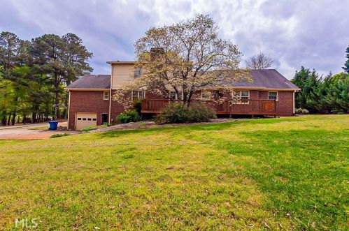1146 Winterberry Trce, Conyers GA  30013-5586 exterior