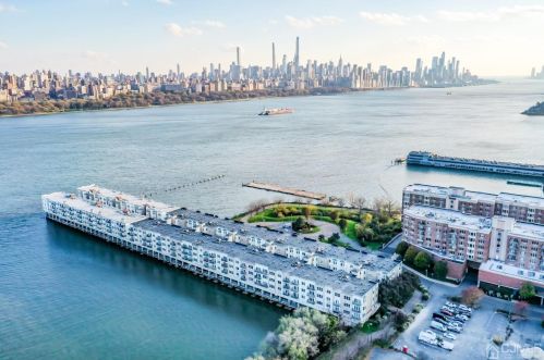 106 The Promenade, Edgewater NJ  07020-2103 exterior