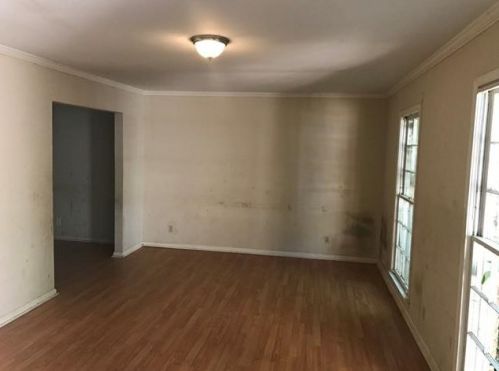 4434 Huntshire Dr, Stone Mountain, GA 30083-2459