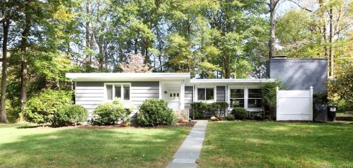 115 Seir Hill Rd, Wilton CT  06897-4208 exterior
