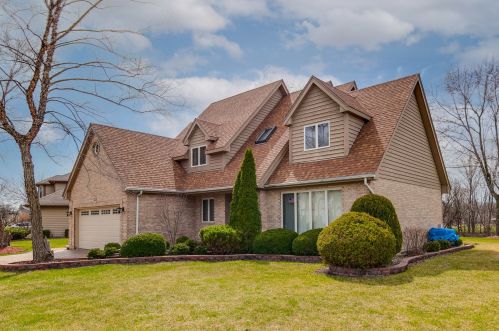 414 Hillandale Dr, Hanover Park, IL 60103-8604