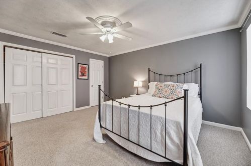3 Iron Bound Pl, Atlanta GA  30318-1424 exterior