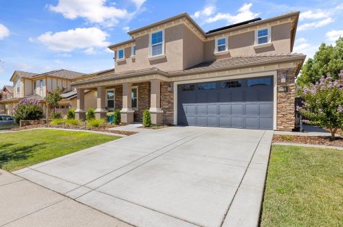 5116 Arlington Way, Folsom, CA 95762-9552