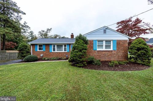 3444 Courtland Dr, Falls Church, VA 22041-2011
