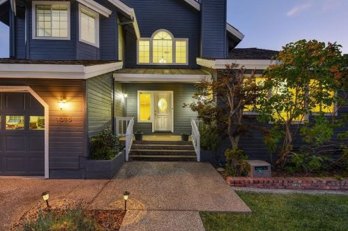 1315 Camden Pl, Folsom, CA 95762-5930