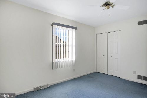 120 Strayer Dr, Carlisle PA 17013-4407 exterior