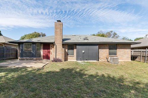 2709 Rdg Rd, Fort Worth TX  76133-7723 exterior