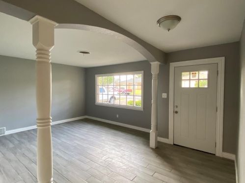 317 Hallmark Dr, Fort Worth TX  76134-3811 exterior