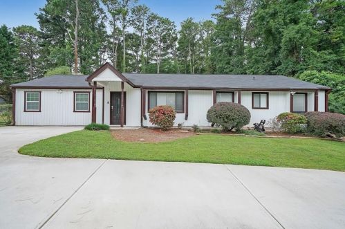2599 Irene Cir, Duluth GA  30096-4145 exterior