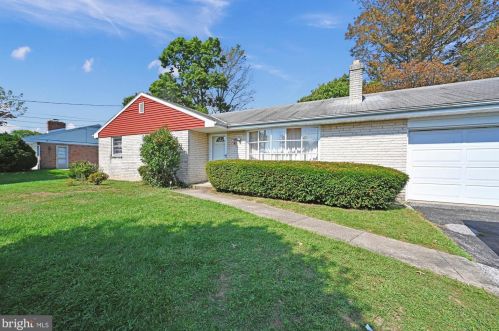 2330 Belair Dr, York, PA 17315-3502