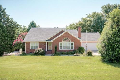 1745 Shepherds Way, Asheboro, NC 27205-1595