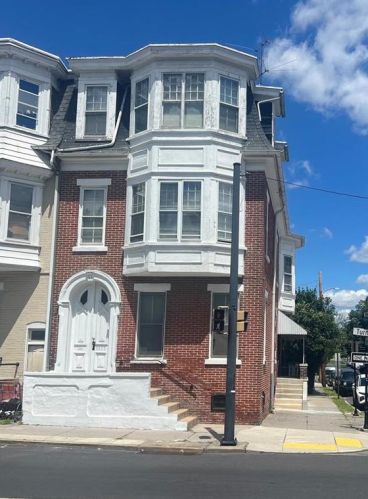 1101 Turner St, Allentown, PA 18102-3834