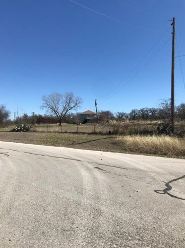 11720 Lavender Ave, Azle, TX 76020-5453