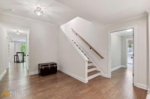 280 Cameron Ridge Dr, Atlanta GA  30328-4709 exterior