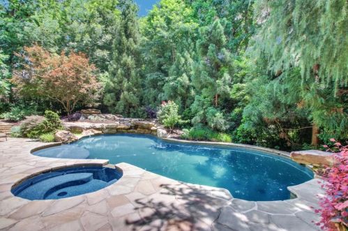 1048 Timberwale Ln, Kennesaw, GA 30152-2837