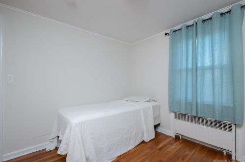 11 Dobson Cir, Middletown CT  06457-4603 exterior