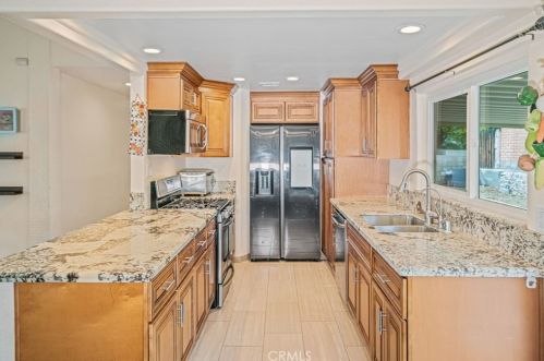3415 Torrey St, Riverside CA  92503-5118 exterior