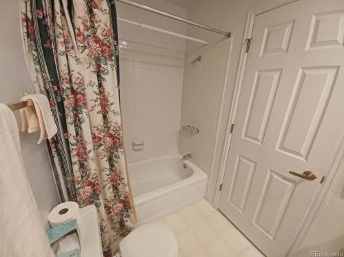 13494 Asbury Dr, Aurora CO 80014-4307 exterior