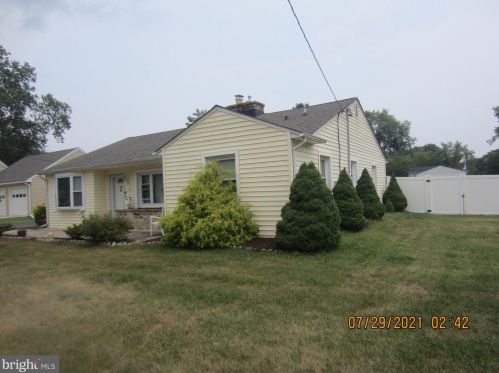 13 Brookfield Rd, Riviera Beach, MD 21122-2101
