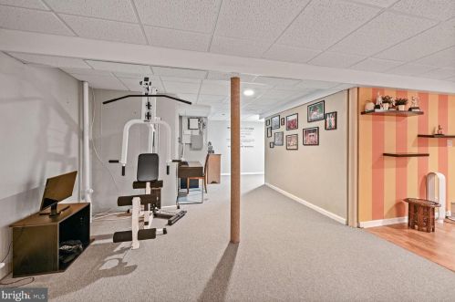 204 Sayre Dr, Princeton NJ  08540-5826 exterior