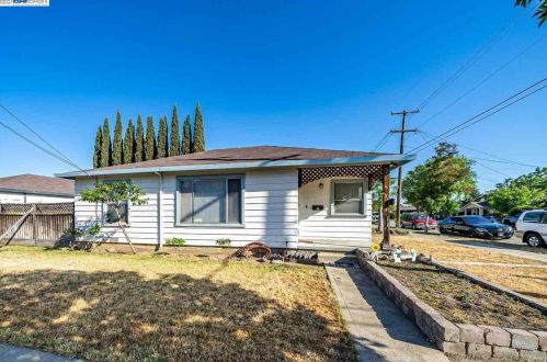 494 M St, Livermore, CA 94551-2828