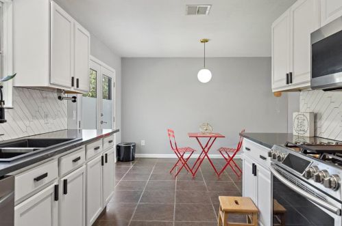 4802 Brassiewood Dr, Austin TX  78744-5107 exterior