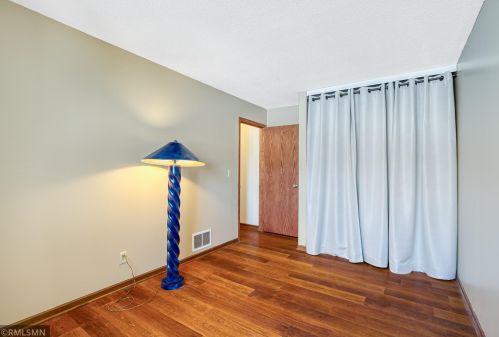 7878 Dunmore Rd, Saint Paul MN  55125-1612 exterior