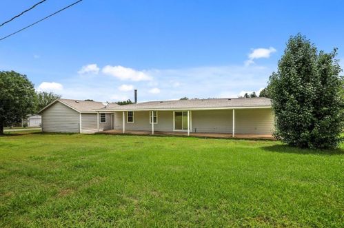 6232 Tenderfoot Trl, Fort Worth TX  76135-9253 exterior