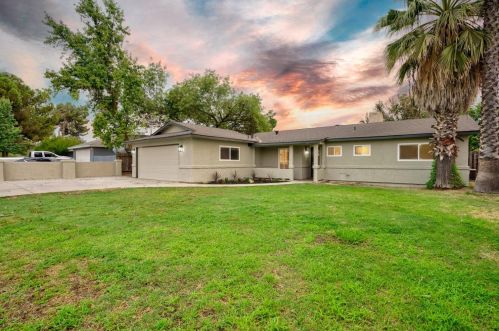 25591 Honda Rd, Madera, CA 93638-0436
