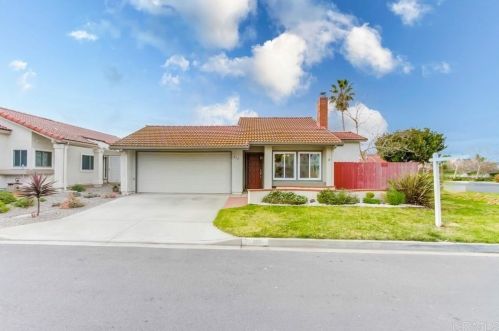 255 Hyacinth Way, Oceanside, CA 92057-6648