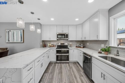 240 Scherman Way, Livermore, CA 94550-3920