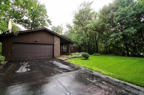 8479 Croix Trl, The Ledges, IL 61073-9158