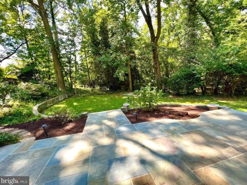 1118 Dl Dr, Silver Spring MD 20910-1601 exterior