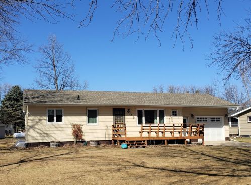 509 2nd Ave, Chokio, MN 56221