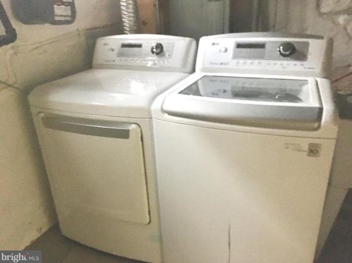 340 12 St, Philadelphia PA 19147-1832 exterior