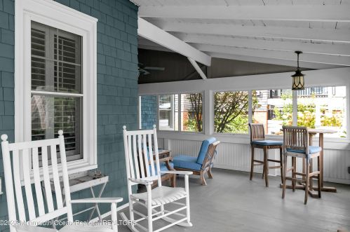 47 Mount St, Point Pleasant Beach, NJ 08742-5360