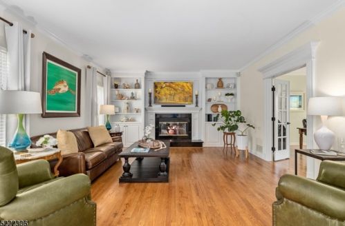 4 Morgan Ct, Dover NJ  07869-1445 exterior