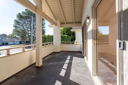8 Spicewood Way, Irvine CA  92612-2721 exterior